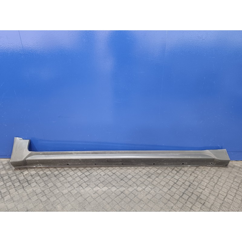Recambio de faldon lateral para opel antara 2.2 cdti cat (a 22 dm / lnq) referencia OEM IAM 22737918  