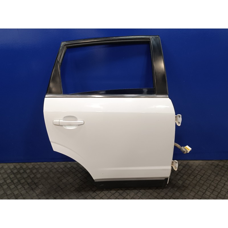 Recambio de puerta trasera derecha para opel antara 2.2 cdti cat (a 22 dm / lnq) referencia OEM IAM   