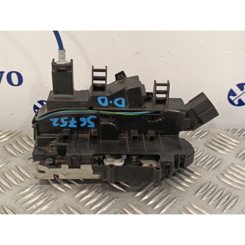 Recambio de cerradura puerta delantera derecha para fiat croma (194) 1.9 jtd 16v cat referencia OEM IAM 51825964  