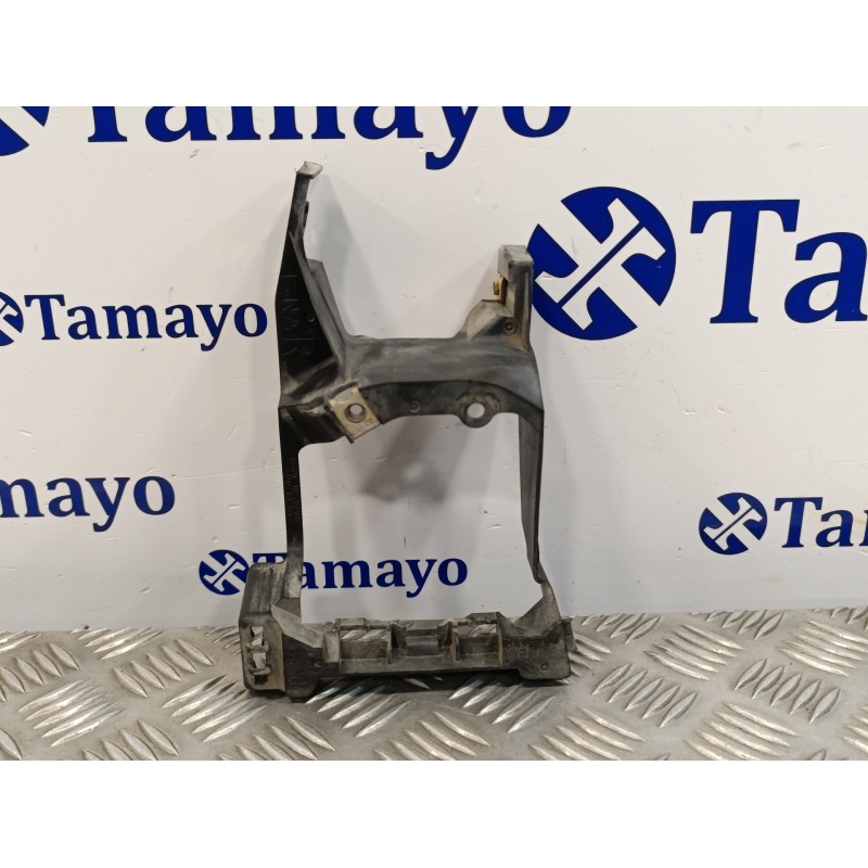 Recambio de soporte faro antiniebla derecho para subaru forester 2.0 diesel cat referencia OEM IAM 84927SG020  