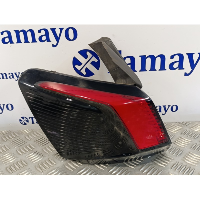 Recambio de piloto trasero izquierdo para peugeot 3008 1.2 12v e-thp referencia OEM IAM 9810477180 81559002 81550101