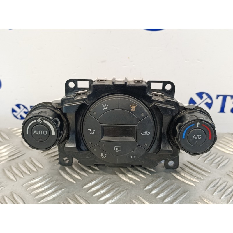 Recambio de mando climatizador para ford fiesta (cb1) 1.6 tdci cat referencia OEM IAM 8A6T18C612AE  8A6T18C612