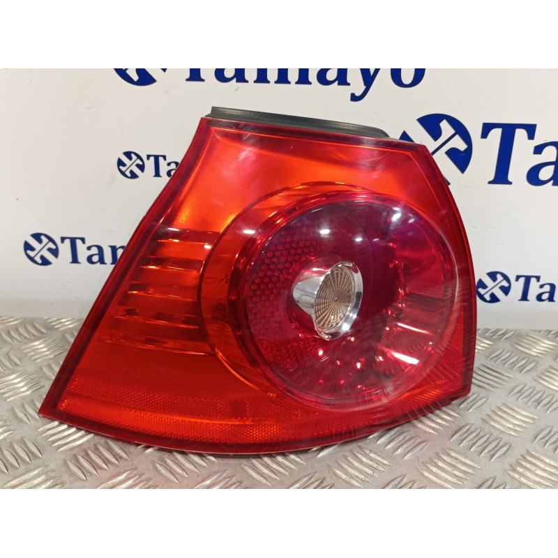 Recambio de piloto trasero izquierdo para volkswagen golf v berlina (1k1) 1.9 tdi referencia OEM IAM 1K6945095AC  89031704