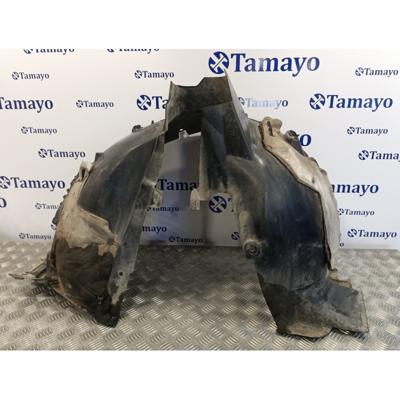 Recambio de plastico paso rueda delantero derecho para peugeot 3008 1.2 12v e-thp referencia OEM IAM 9810125380  