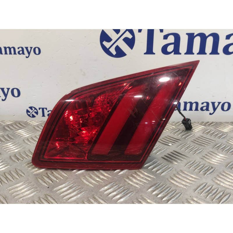 Recambio de piloto trasero derecho interior para peugeot 308 1.6 blue-hdi fap referencia OEM IAM 9677818280  81260201