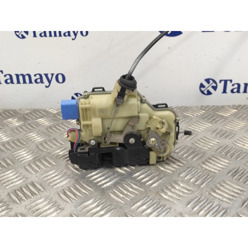 Recambio de cerradura puerta delantera derecha para volkswagen t5 transporter (7e) 2.0 tdi cat (cfca) referencia OEM IAM 3B18370
