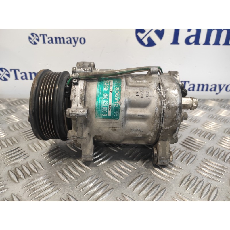 Recambio de compresor aire acondicionado para volkswagen polo berlina (6n2) 1.4 16v referencia OEM IAM 6N0820803B  SD6V12