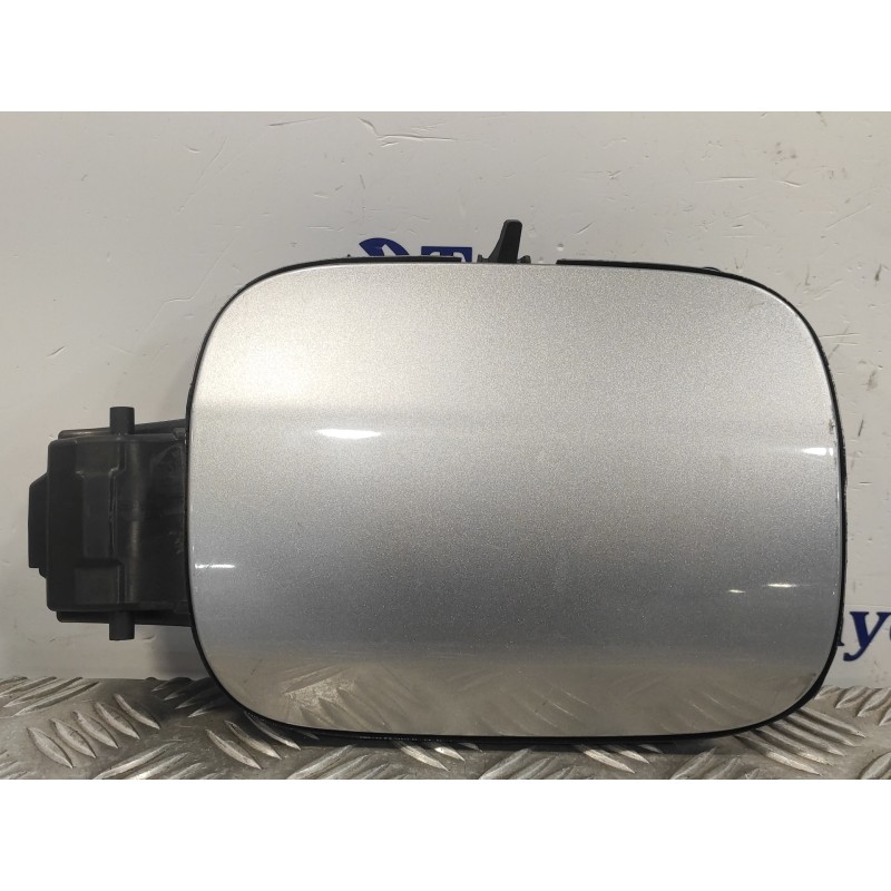 Recambio de tapa exterior combustible para peugeot 308 1.6 blue-hdi fap referencia OEM IAM 9817504380  9817504180