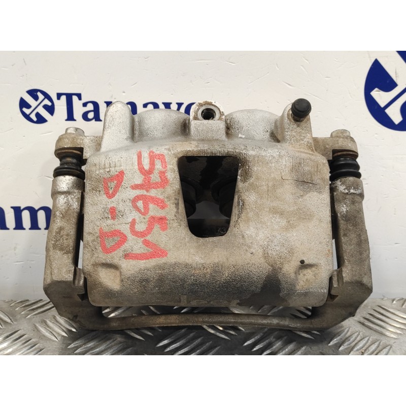 Recambio de pinza freno delantera derecha para jeep gr. cherokee (wh) 3.0 crd cat referencia OEM IAM 262482  