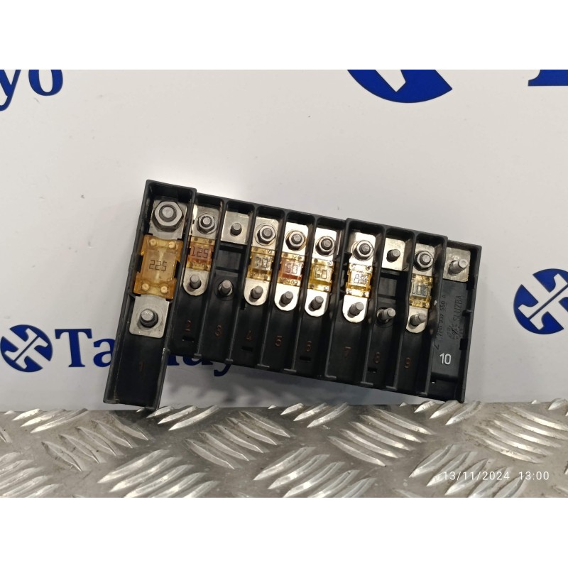 Recambio de caja reles / fusibles para volkswagen t5 transporter/furgoneta 2.5 tdi referencia OEM IAM 7H6970187FT  7H0937550A