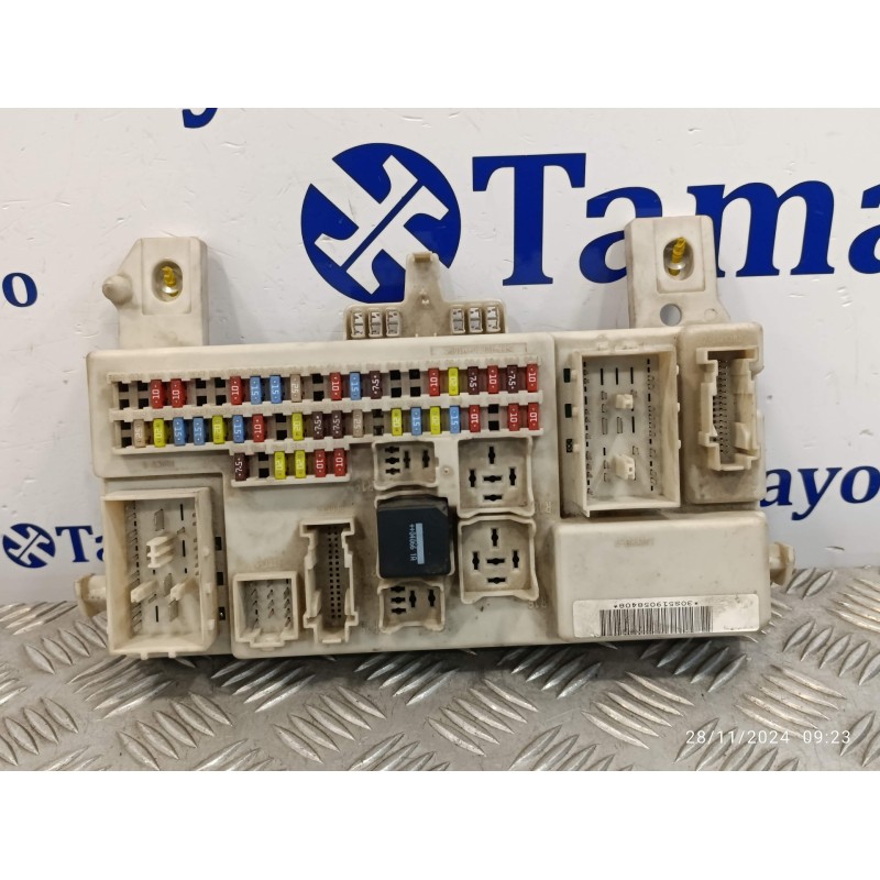 Recambio de caja reles / fusibles para ford focus c-max (cap) 1.6 tdci cat referencia OEM IAM 3M5T14A073BG  3M5T14014CAA