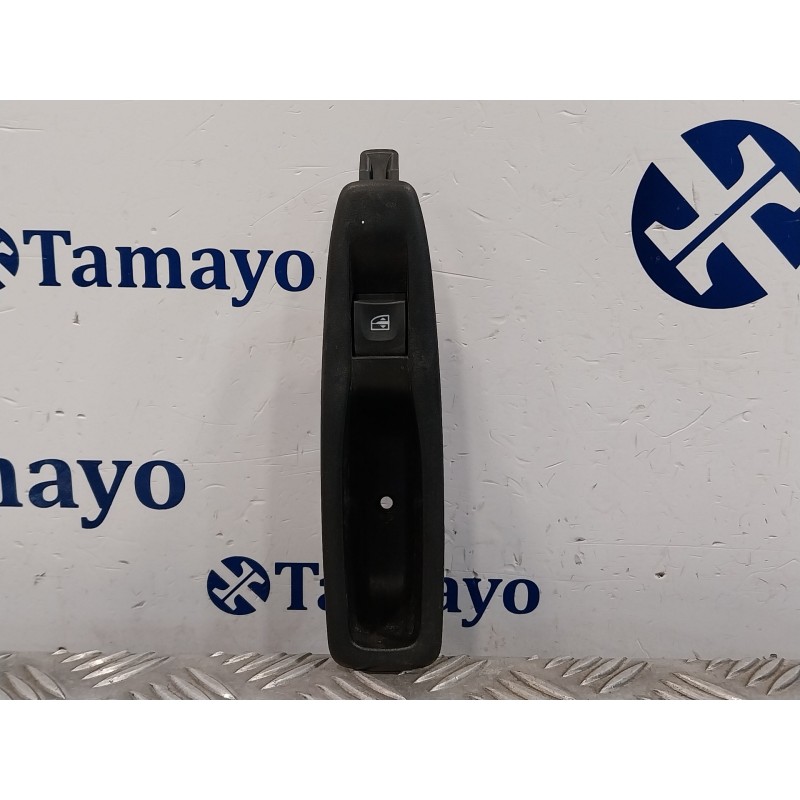 Recambio de mando elevalunas trasero derecho para renault captur 1.5 dci diesel fap energy referencia OEM IAM 829614619R  