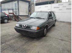 alfa romeo 33 berlina del año 1991 2