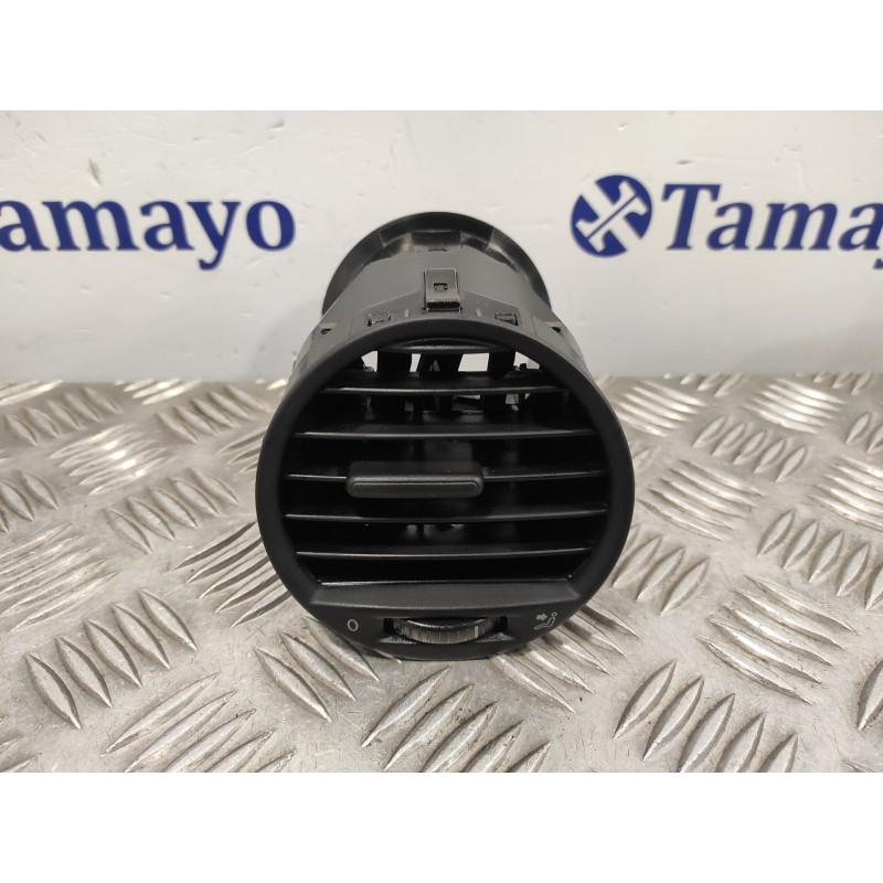 Recambio de rejilla aireadora para volkswagen caddy ka/kb (2k) 2.0 tdi referencia OEM IAM 2K0819703B  3VEX7039AB