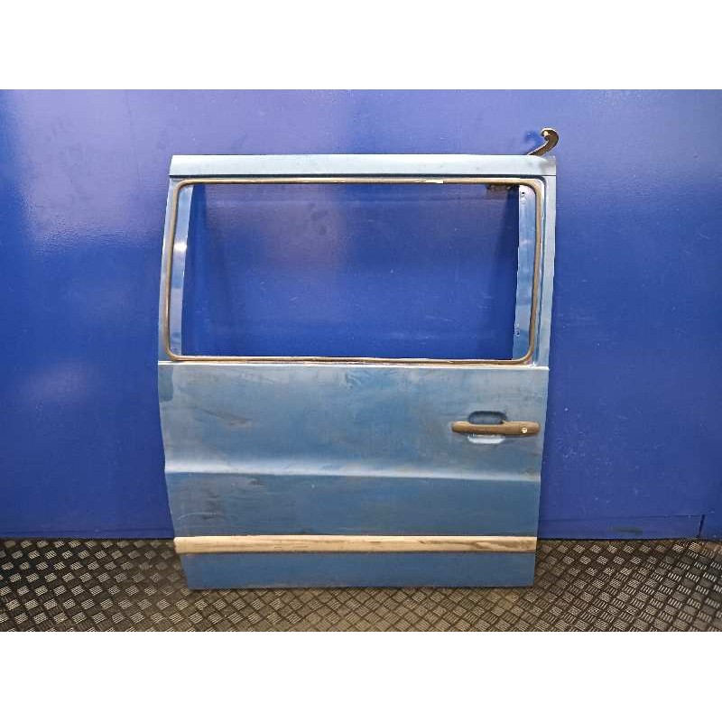 Recambio de puerta lateral corredera derecha para mercedes vito (w638) caja cerrada 2.1 cc referencia OEM IAM   