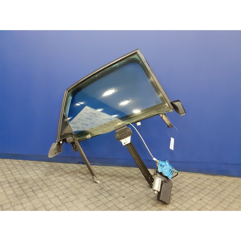 Recambio de elevalunas trasero derecho para audi a4 berlina (8e) 2.0 tdi referencia OEM IAM 8E0959802E 105849204 130821766