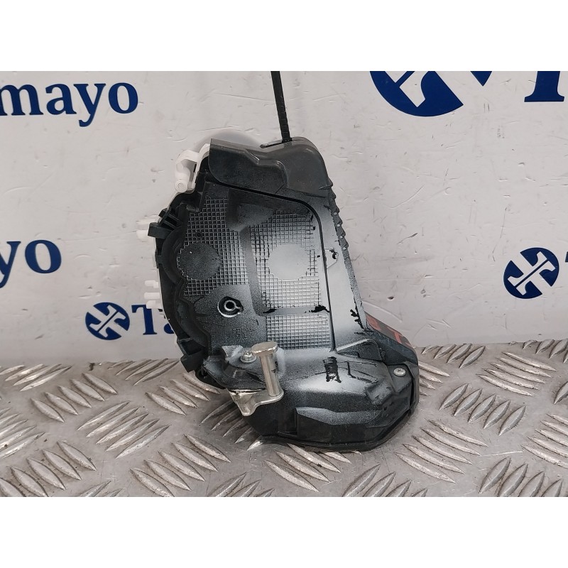 Recambio de cerradura puerta trasera izquierda para toyota yaris (xpa1f/mxph11/chxnbw) hybrid 1.5cc referencia OEM IAM M7314460M