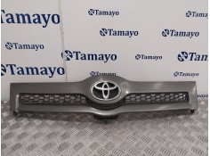 Recambio de rejilla delantera para toyota corolla verso (r1) referencia OEM IAM 531110F020  