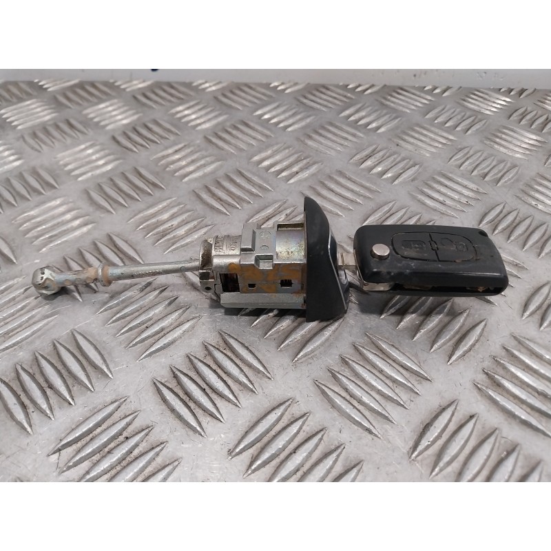Recambio de bombin puerta delantera izquierda para citroen c3 picasso 1.6 hdi fap referencia OEM IAM N0503111  N0503326