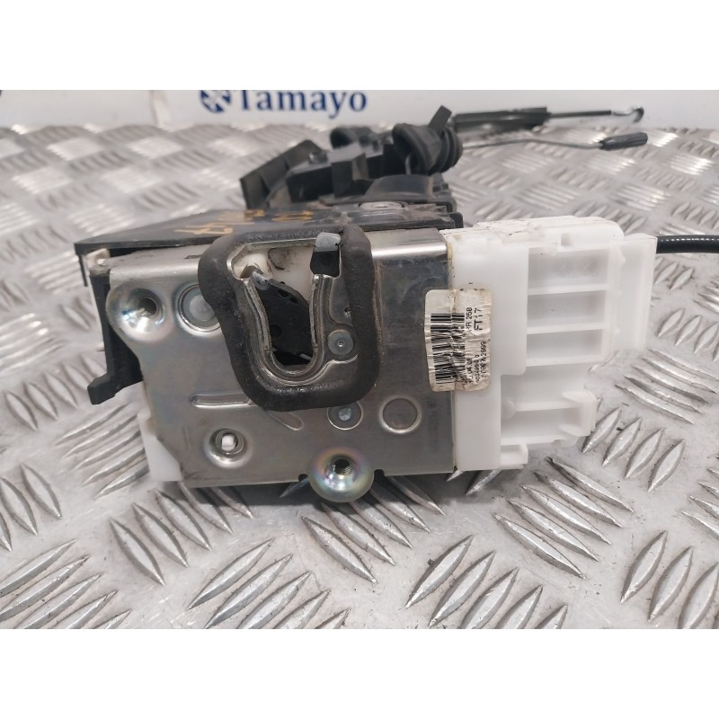 Recambio de cerradura puerta trasera derecha para mercedes clase b (w245) 2.0 cdi cat referencia OEM IAM 960685100 A1699992999 9