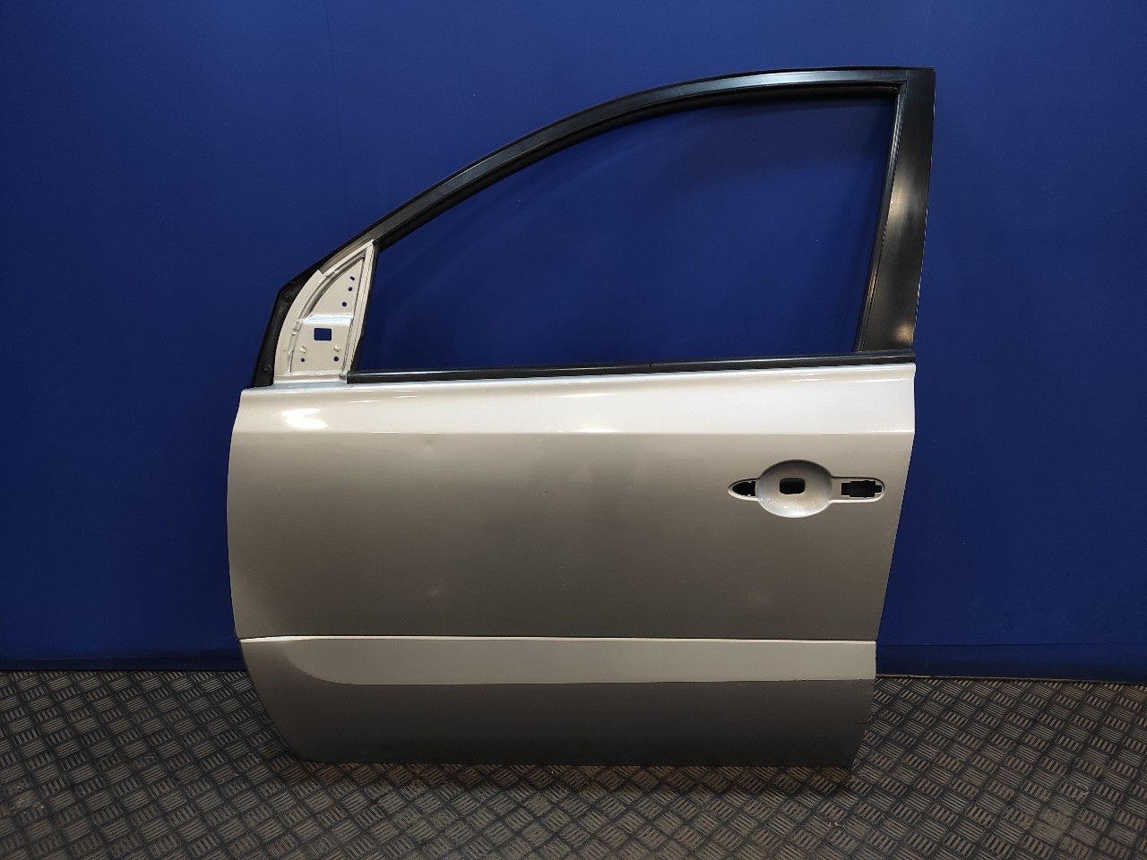 PORTE AVANT GAUCHE / 1016271 POUR RENAULT soldes KOLEOS 2.0 DCI DIESEL FAP CAT