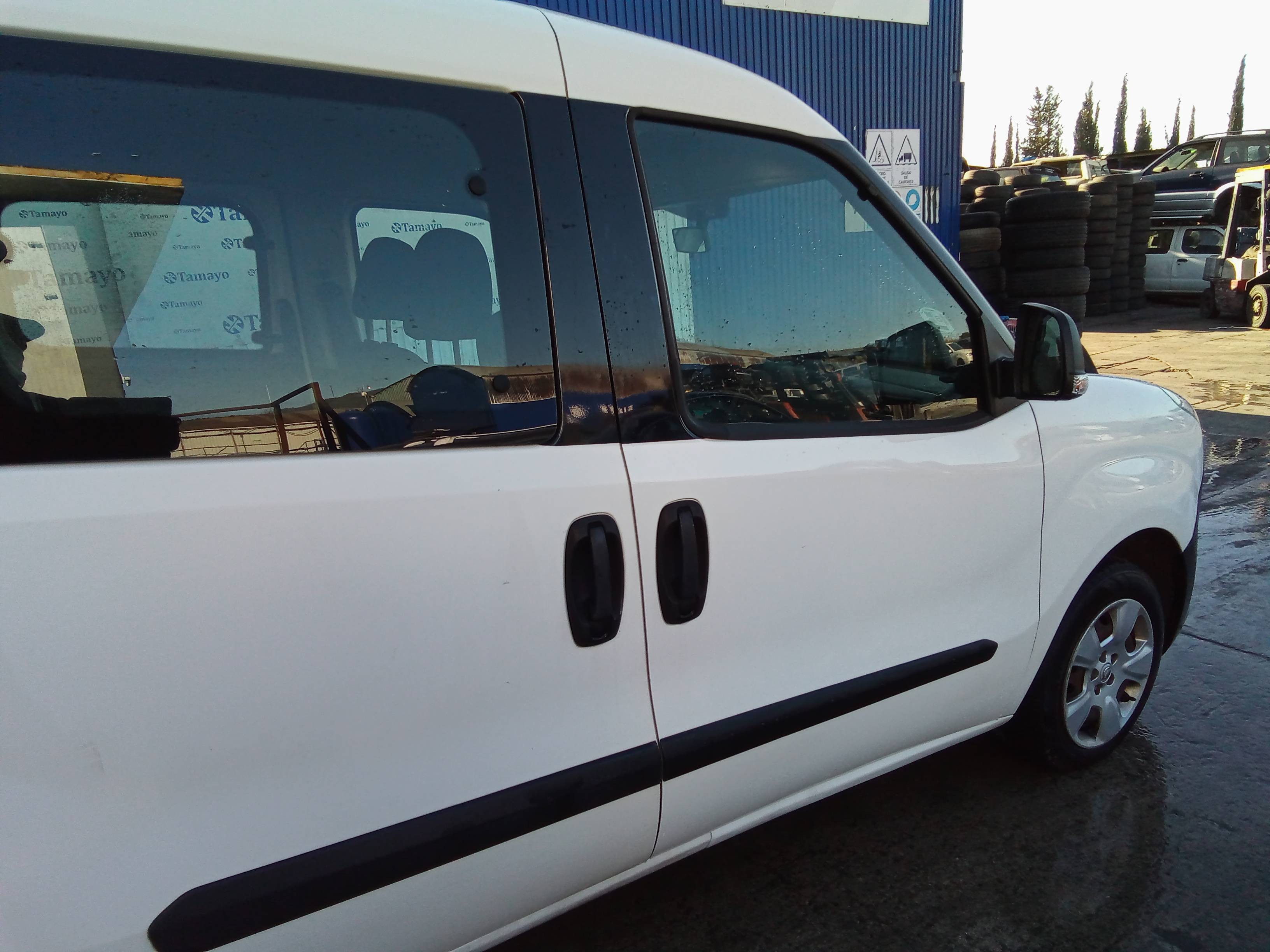 519750790 CERRADURA PUERTA DELANTERA DERECHA / 1055460 PARA OPEL COMBO D 1.6 16V - Photo 9/10