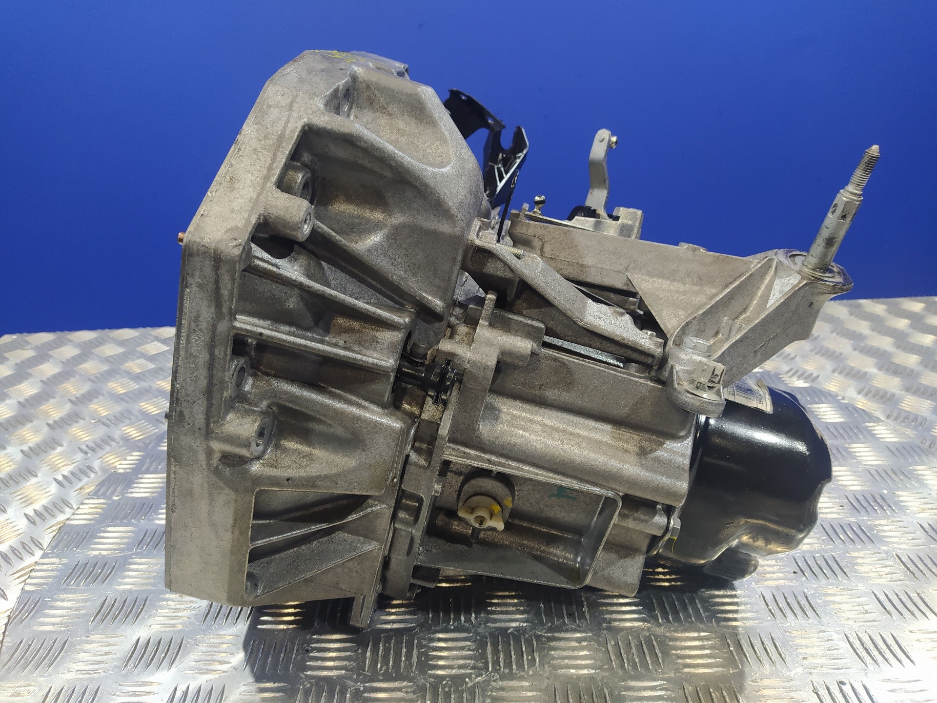 JR5166 BOÎTE DE 2024 VITESSES / 991732 POUR DACIA LOGAN 1.5 DCI DIESEL CAT