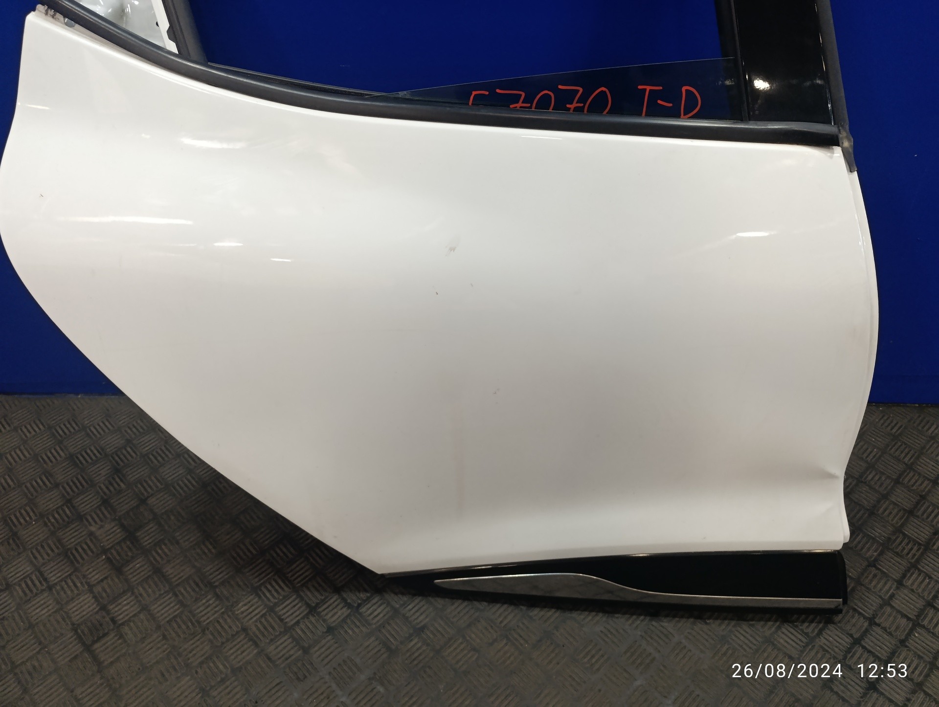 PORTE ARRIERE DROITE / 1125219 POUR RENAULT CLIO IV 1.5 DCI DIESEL FAP vendu ENERGY