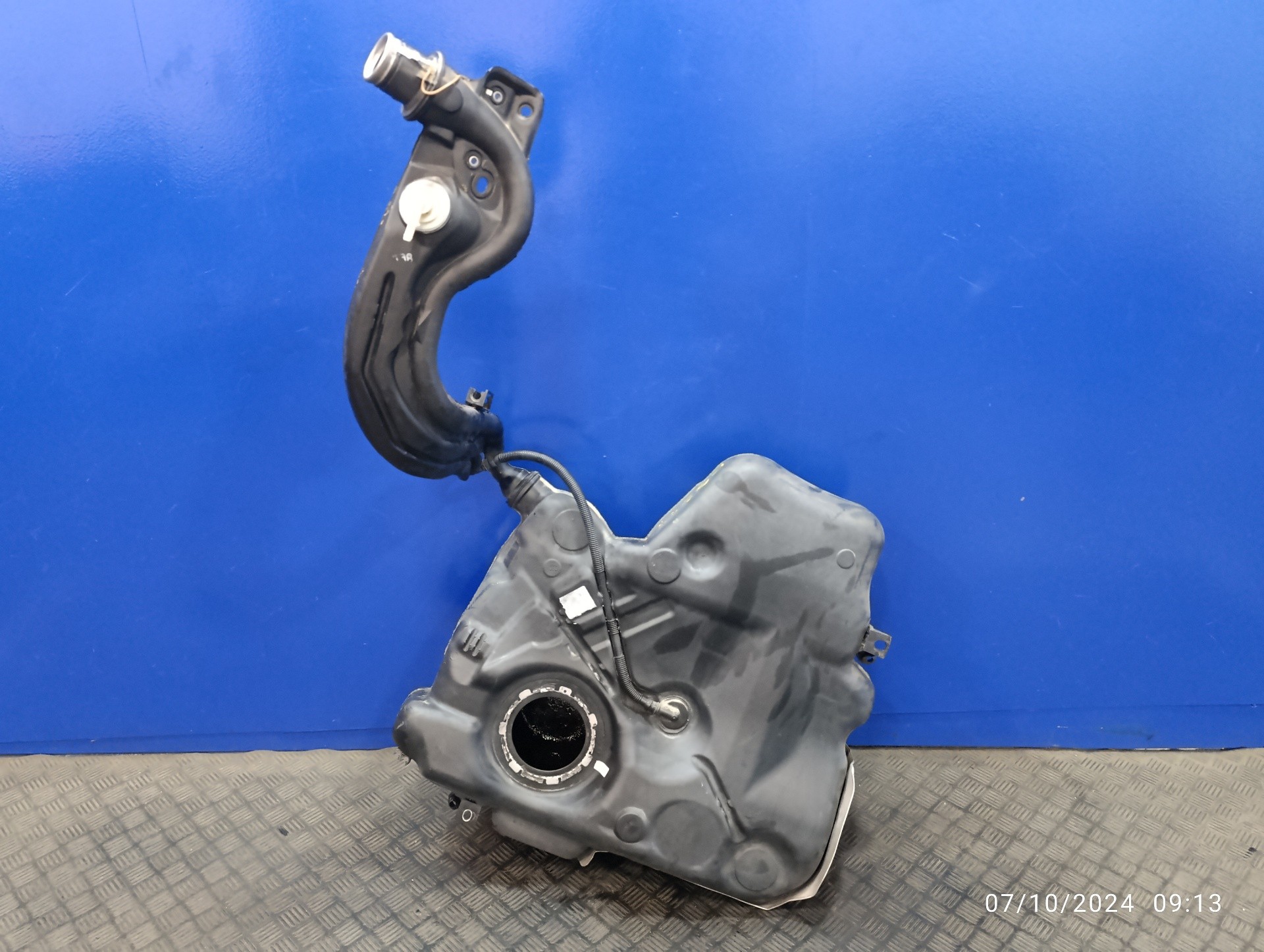 1K0201085 RESERVOIR DE CARBURANT achats / 1K0201022 / 1130508 POUR VOLKSWAGEN GOLF VI